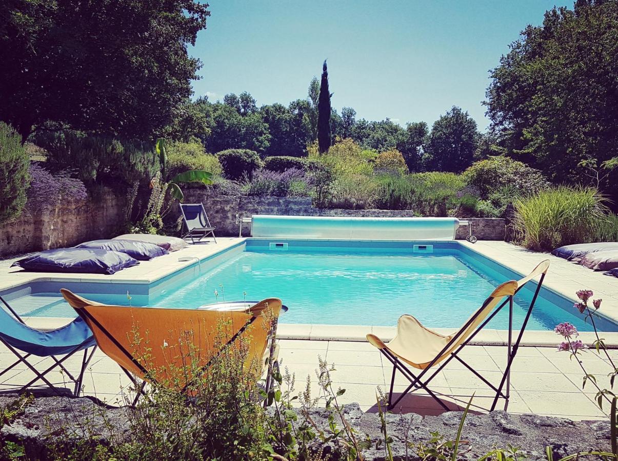 La Loge Du Grand Cedre, Gite De Charme Villa Fontcouverte  Exterior photo