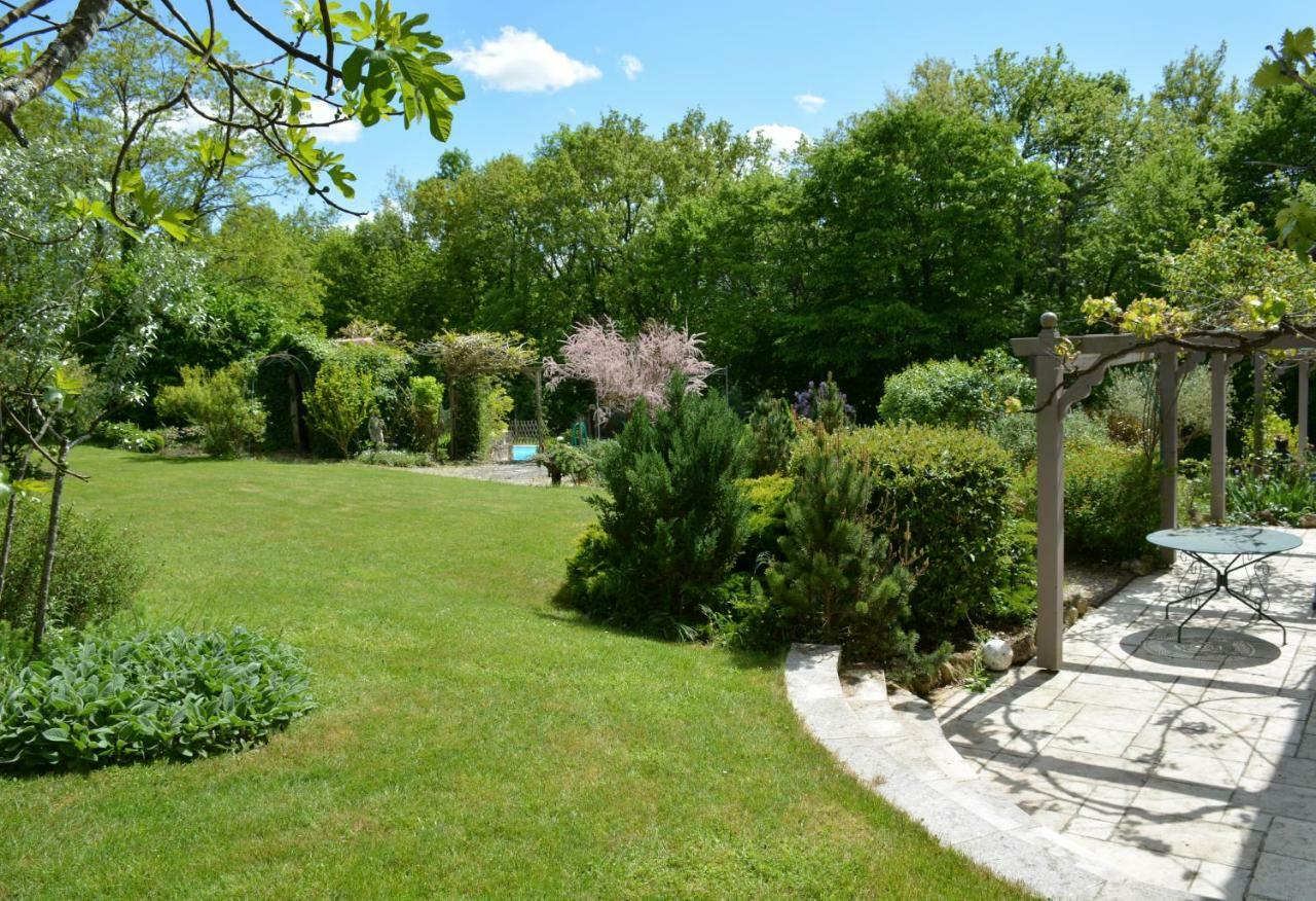 La Loge Du Grand Cedre, Gite De Charme Villa Fontcouverte  Exterior photo