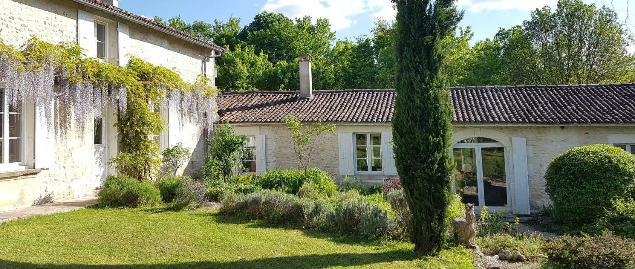 La Loge Du Grand Cedre, Gite De Charme Villa Fontcouverte  Exterior photo